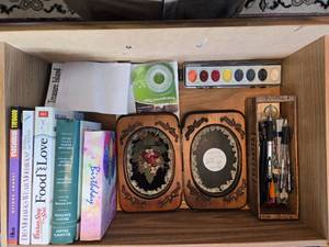 lot 194 image: Books, Art Frames, Watercolors, and Assorted Office Supplies Collection