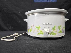 lot 300 image: Hamilton Beach Meal Maker Slow Cooker with Floral Design