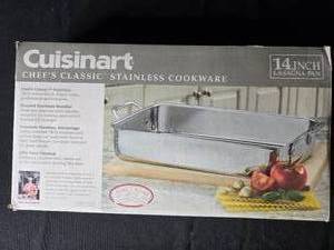lot 301 image: Cuisinart Chefs Classic 14-Inch Stainless Steel Lasagna Pan