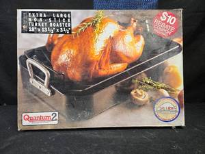 lot 304 image: Extra Large Non-Stick Turkey Roaster & Toastmaster Cool-Edge Grill