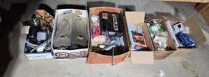 lot 340 image: Assorted Collection of Household and Hardware Items