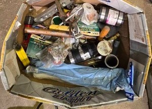 lot 26 image: Mixed Lot of Hand Tools and Other Shop Accessories