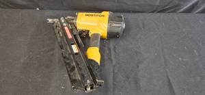 lot 43 image: Used Bostitch Wire Weld Collation Pneumatic Nail Gun