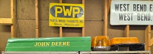 lot 66 image: John Deere Tractor Green Metal Side Panel and Warning Lights