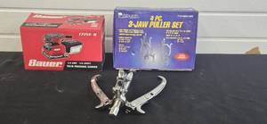 lot 87 image: Bauer 2.2 Amp Palm Finishing Sander and Pittsburgh 4 Pc 3-Jaw Puller Set