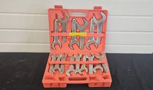lot 88 image: Set of 12 Heavy Duty Open-End Wrenches in Carry Case