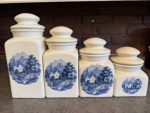 lot 251 image: Set of 4 Vintage Delft Blue and White Porcelain Canisters