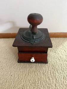 lot 103 image: Vintage Wooden Hand Crank Coffee Grinder