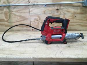lot 20 image: Milwaukee Grease Gun Model # 2646-20 - Tool Only