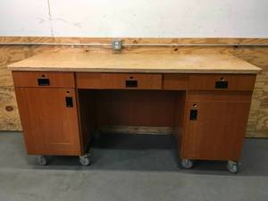 lot 77 image: Large Desk On Casters