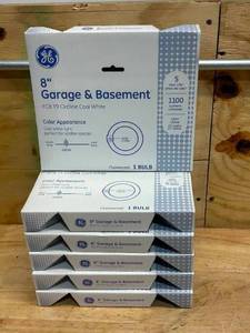 lot 86 image: GE Lot of 6- Garage and Basement Circline Cool White Bulbs, 8.25 Inch Diameter, FC8 T9 Light Bulbs