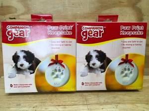 lot 88 image: Lot of 2 - Paw Print Keepsake