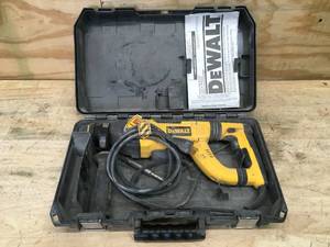 lot 37 image: DEWALT 8 Amp 1-inch Corded SDS-plus D-Handle ConcreteMasonry Rotary Hammer Model # D25223