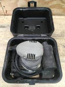 lot 52 image: Porter Cable Random Orbit Sander Model # 333