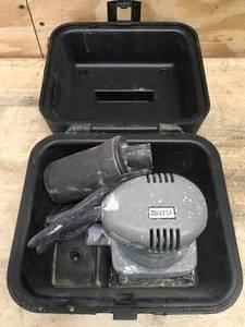 lot 114 image: Porter Cable Finishing Sander Model # 340