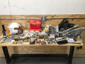 lot 150 image: Lot of a Variety of Products