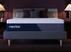lot 13 image: Nectar Luxe Hybrid Queen Size Mattress 022825206.36