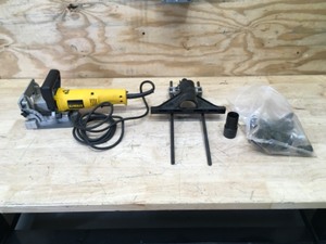lot 26 image: DeWalt 6.5 Amp Heavy Duty Plate Joiner Model # DW682