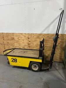 lot 67 image: EZ GO TEXTRON Tugger Model XT-640