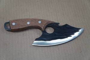 lot 28 image: Carbon Steel Finger Hole Belt Knife