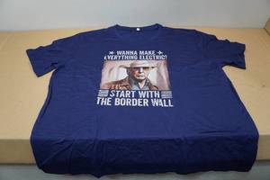 lot 51 image: Trump T-Shirt -3XL