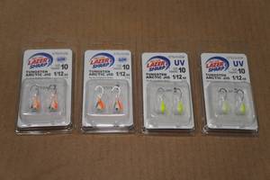 lot 53 image: 4 Eagle Claw Tungsten 112oz Arctic Jigs