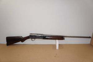 lot 1L image: Remington UMC Auto-5 12 Gauge Semi-Auto Shotgun - A5