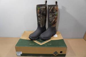 lot 81 image: Muck Boots Mens Fieldblazer Classic Fleece Lined Boots -Size 5