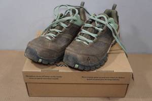 lot 111 image: Vasque 7367 Talus AT Low UltraDry Hiking Shoes -Womens 8.5