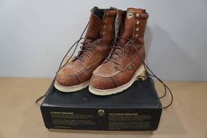 lot 115 image: Irish Setter Wingshooter Mens 9 Waterproof Boots -Size 11
