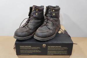 lot 116 image: Irish Setter Wingshooter Mens 7 Waterproof Boots -Size 11