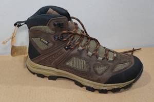 lot 117 image: Vasque 7742 Breeze Waterproof Hiking Boots -Mens 10
