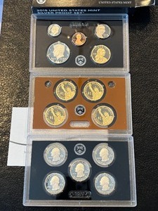 lot 82 image: 2015 Silver Proof Set