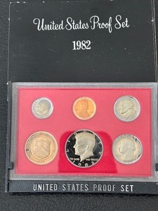 lot 40 image: 1982-S Proof Set