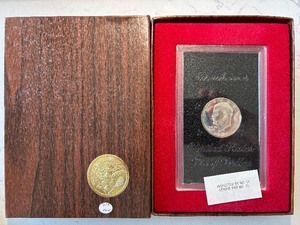 lot 10 image: 1971-S Eisenhower Silver Dollar Proof