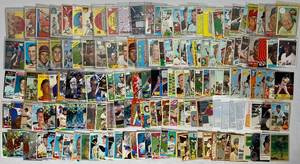 lot 24 image: Collection of Vintage Baseball Sports Trading Cards