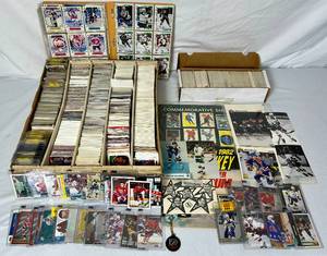 lot 44 image: Massive Assortment of NHL Hockey Sports Trading Cards