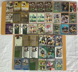 lot 9 image: Collection of Green Bay Packers Sports Trading Cards