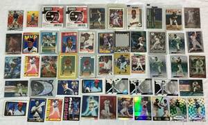 lot 21 image: Collection of Baseball Sports Trading Cards
