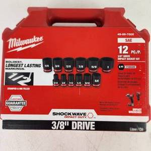 New Milwaukee SAE 12 Piece 38 Drive Impact Socket Kit Shockwave Impact Duty In Hard Case