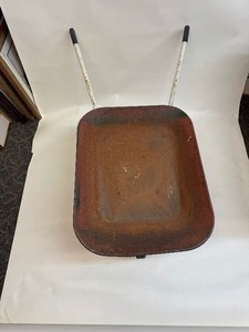 lot 40 image: Vintage Wheelbarrow