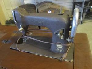 (FRNT) Vintage Sew-Gem Model No. 11...