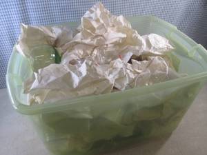 (F-1) Tote Full of Assorted Cups an...