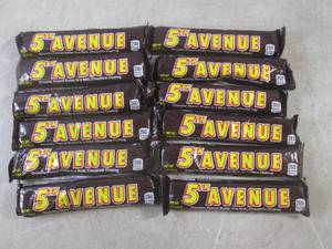 (B-1) 12 5th Avenue Candy Bars Past...