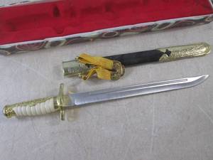 (EW3) 15 Decorative Knife with She...
