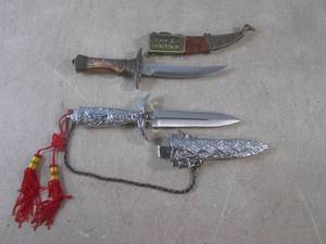 (FS) 2 Decorative Fixed Blade Knive...