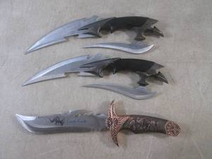 (CSB) 3 - Fixed Blade Knives 13 an...