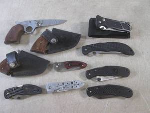 (EC1) 10 Assorted Folding Knives...