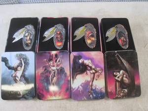 (CSB) 4 Collector Knives in Tin Dis...