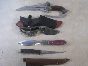 (BS) 4 As-Is Knives As Shown 15 14...